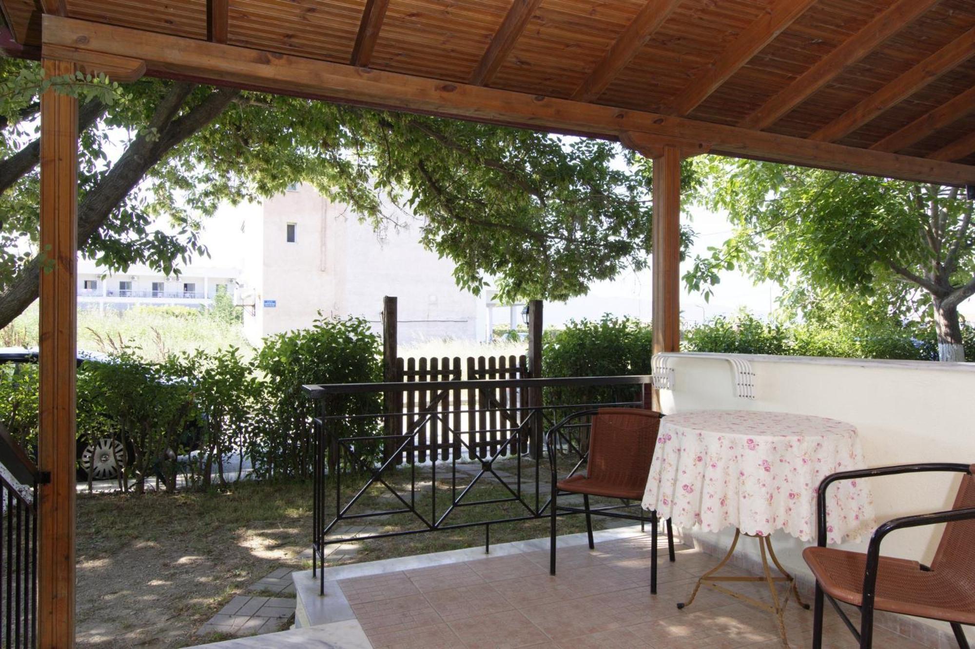 Lotos Apartments Stavros  Exterior photo